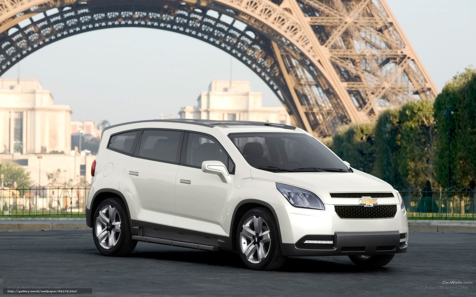 White Chevrolet in Paris