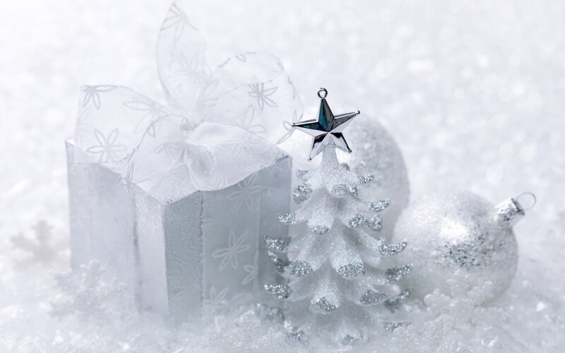 White Christmas Decorations