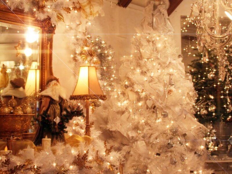 White Christmas Tree Display