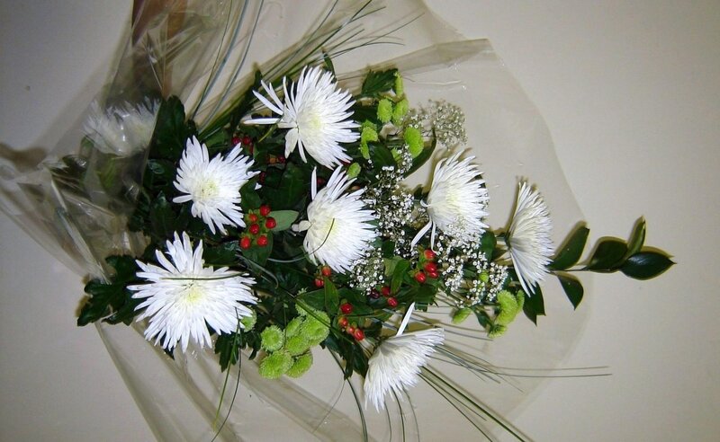 White Chrysanthemum Bouquet — Calm, Photograph, Berries