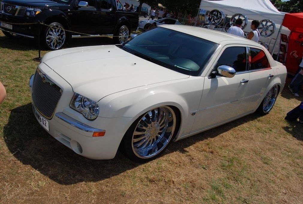 White Chrysler 300 at car show