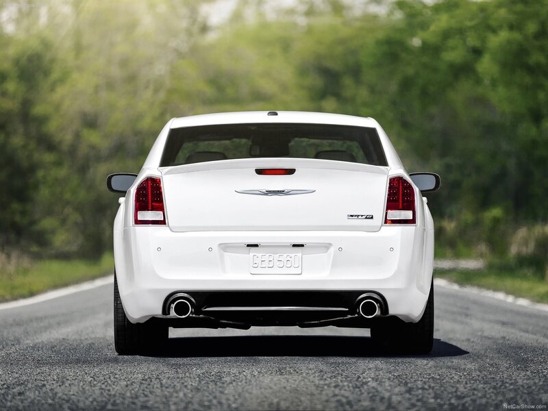 white chrysler 300 srt8 rear view