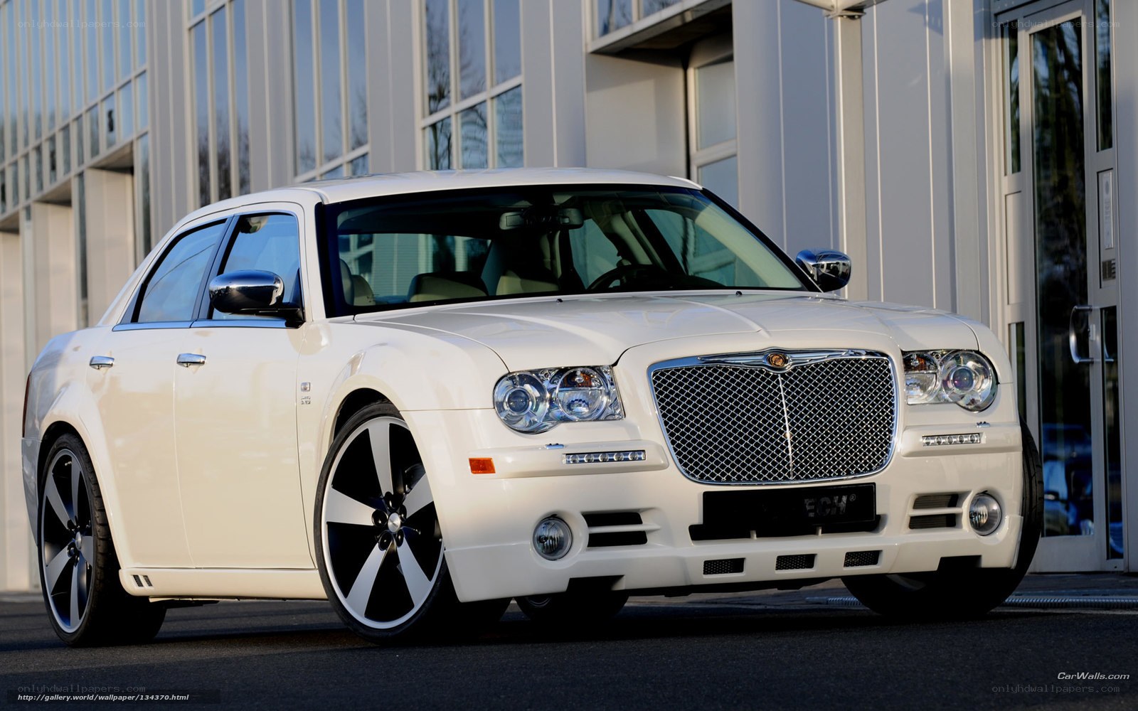 white chrysler 300c sedan