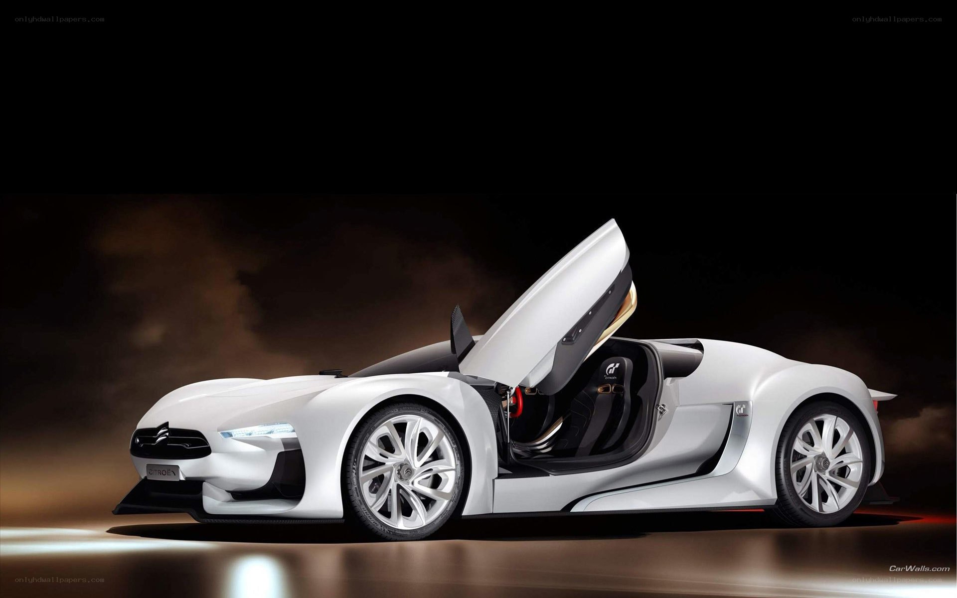 White Citroën concept car