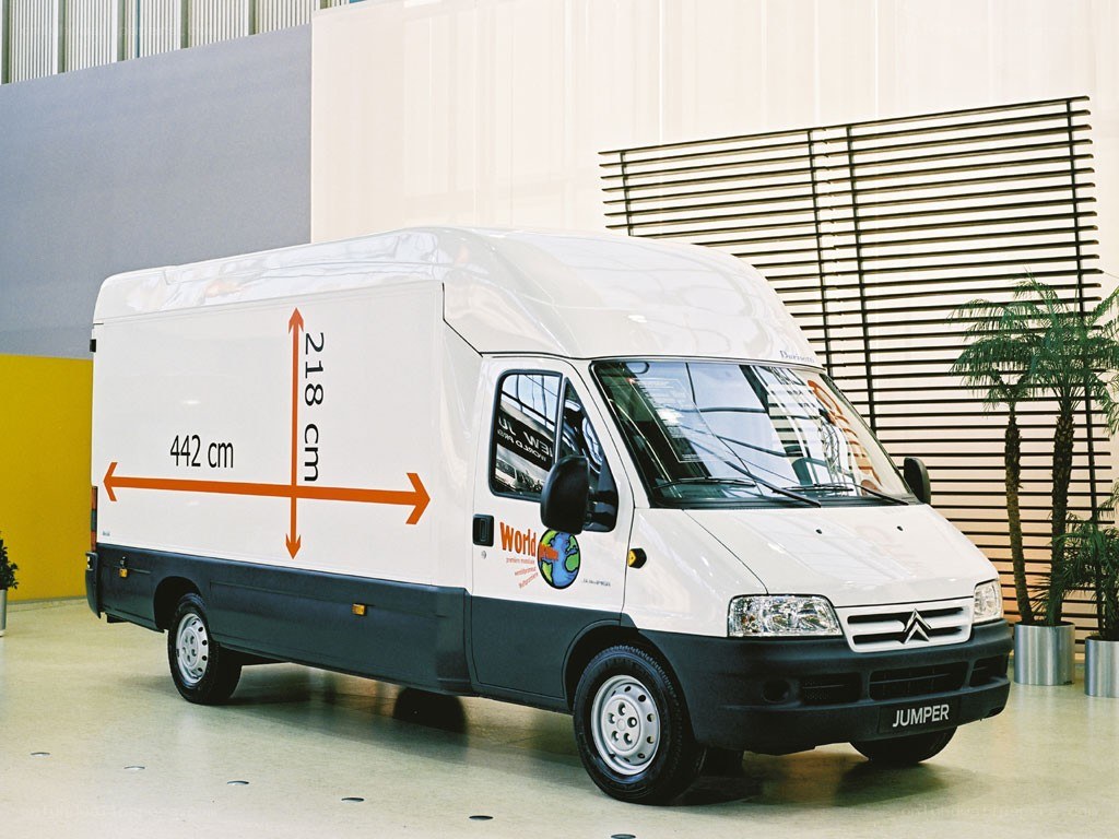 White Citroën Jumper van