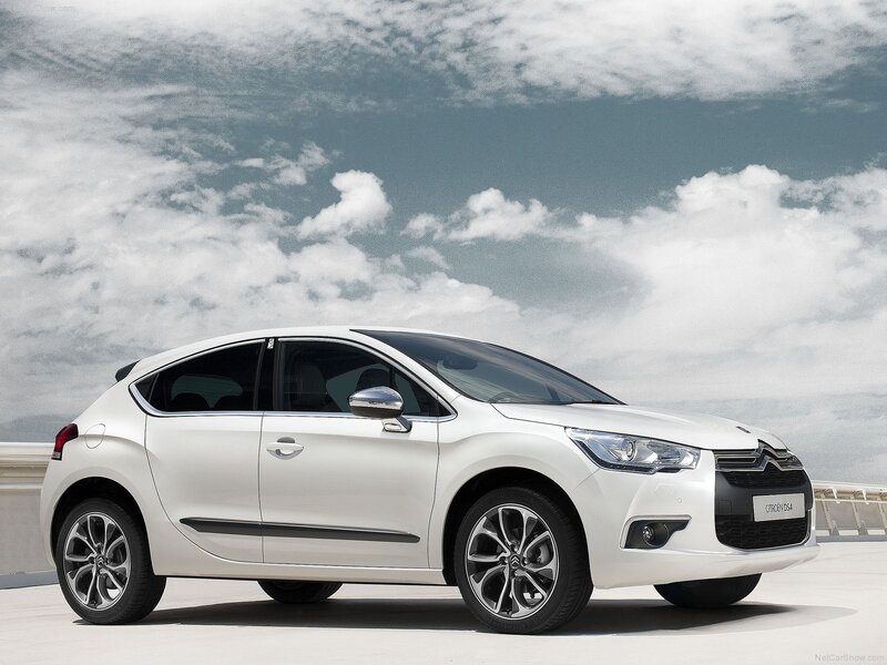 White Citroen DS4 car
