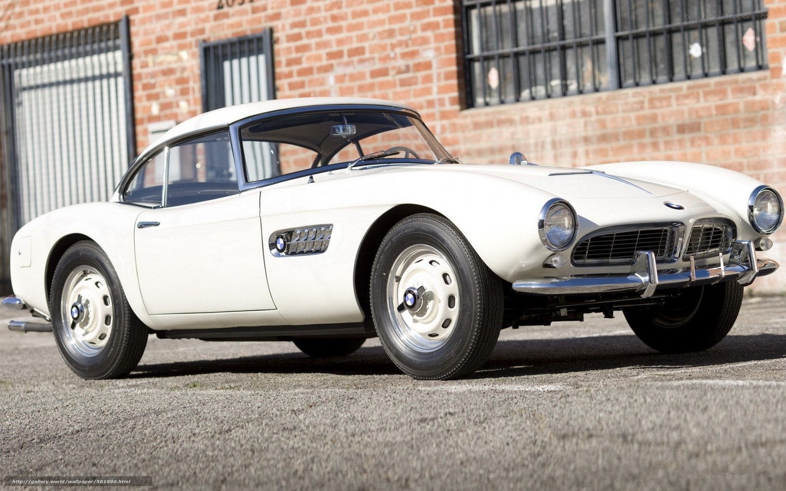 white classic bmw car