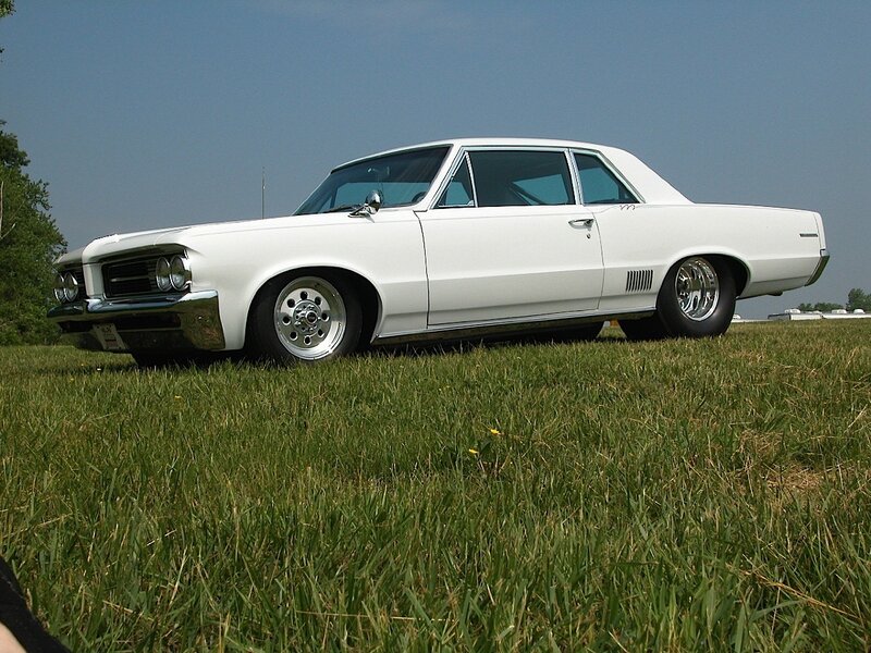 White Classic Car — Calm, Afternoon, Photograph, Grass, Trees