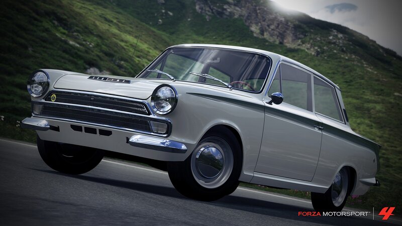 White Classic Car — Silver, Dynamic