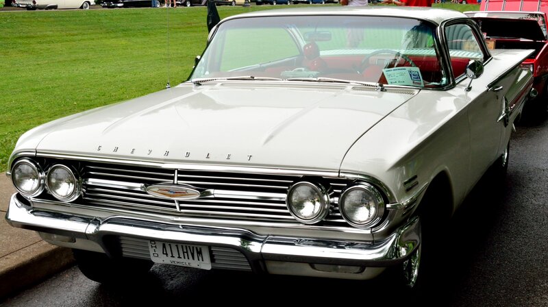 White Classic Chevrolet — Calm