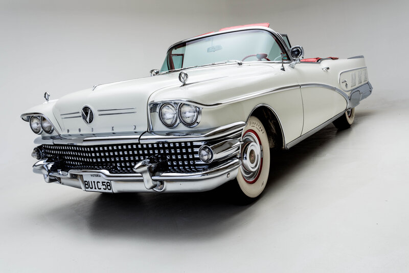 White Classic Convertible — Neutral