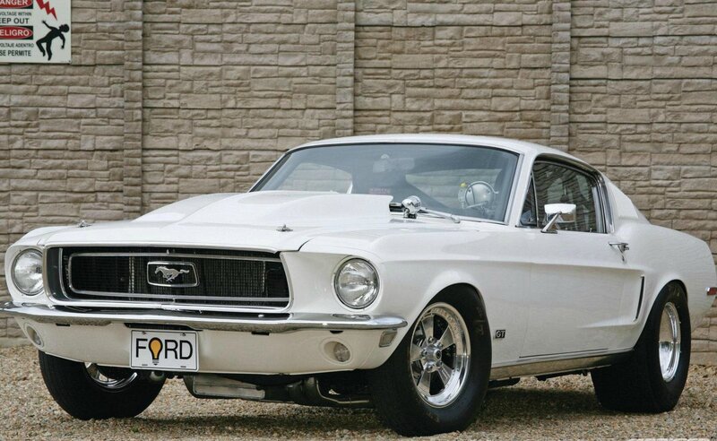 White Classic Muscle Car — Neutral, Afternoon