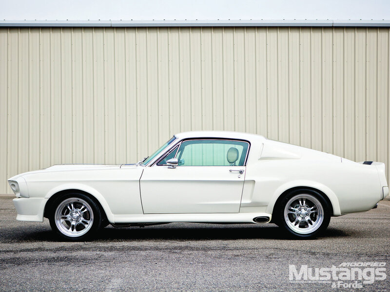 White Classic Mustang — Neutral