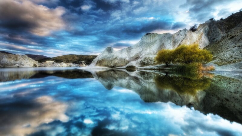 White Cliffs by Lake