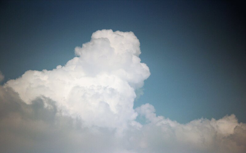 white cloud in blue sky