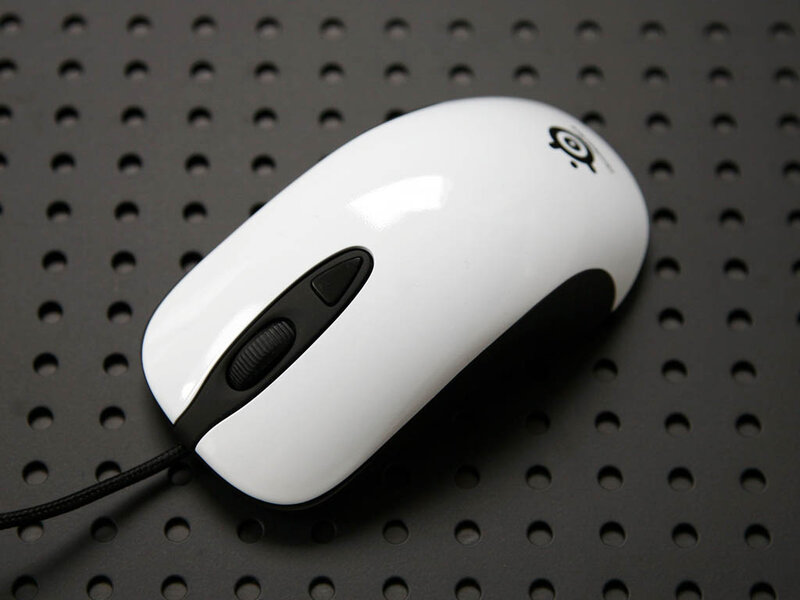 White Computer Mouse