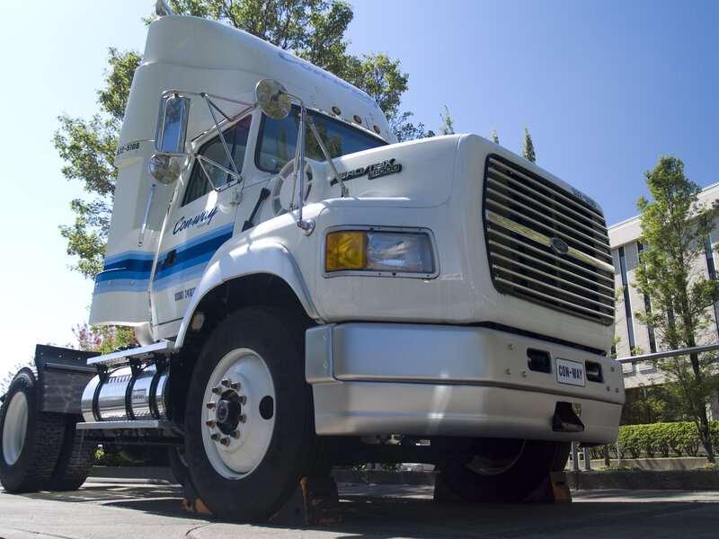 White Con-way semi-truck