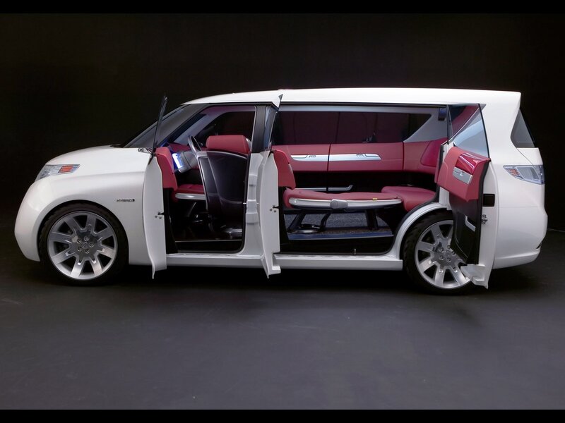 White Concept Minivan — Dramatic
