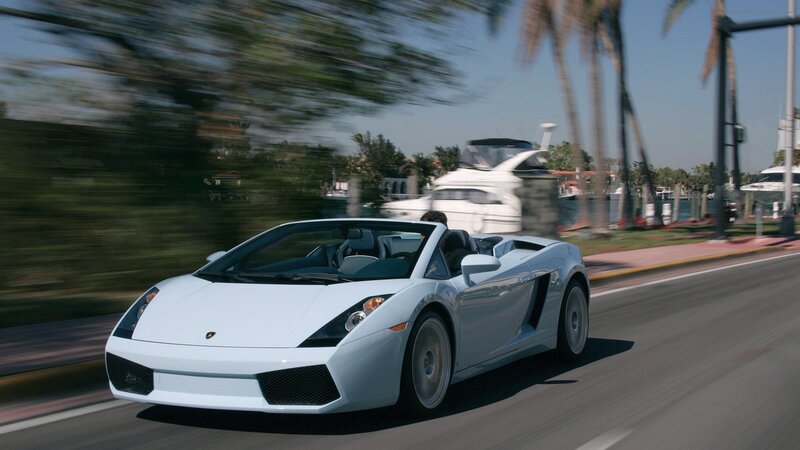 White Convertible Sports Car — Dynamic