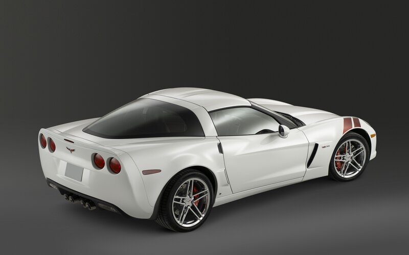 White Corvette C6