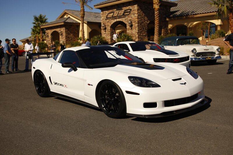 White Corvette Z06 — Calm