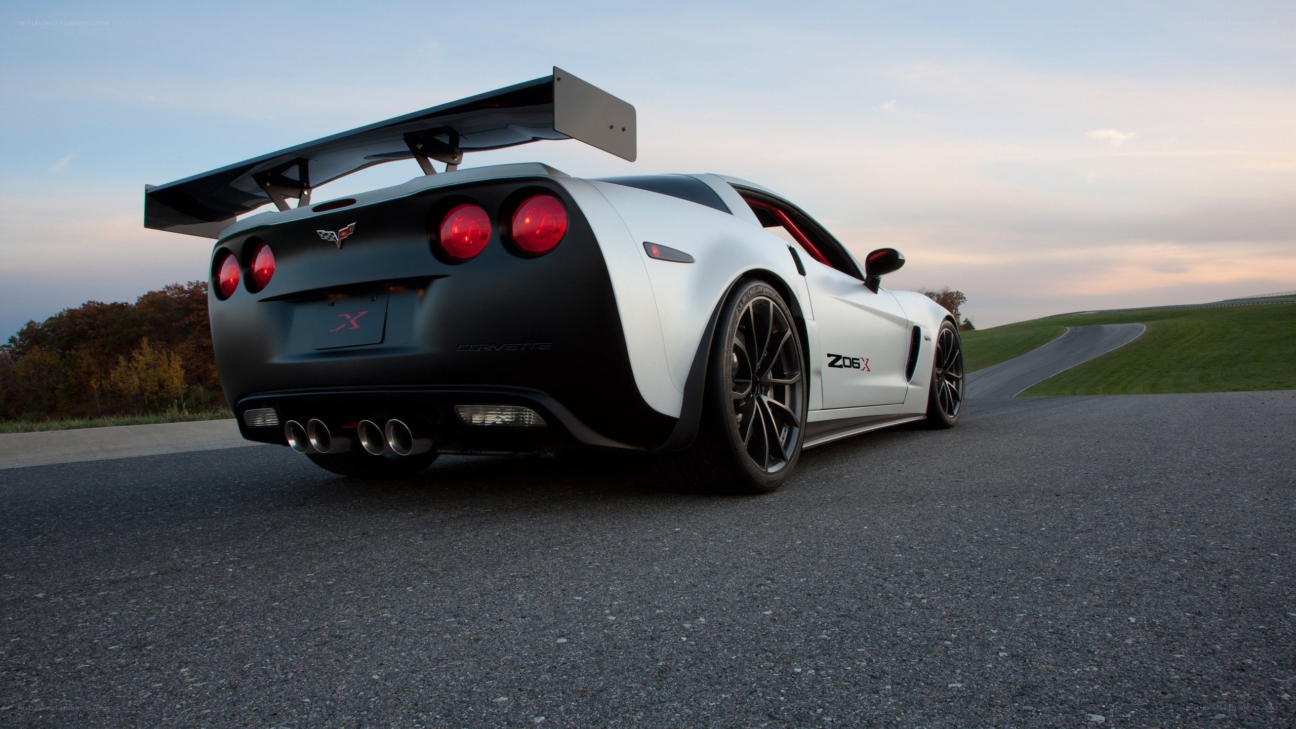 White Corvette Z06 with rear wing