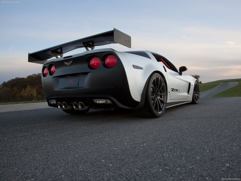 White Corvette Z06 X on track