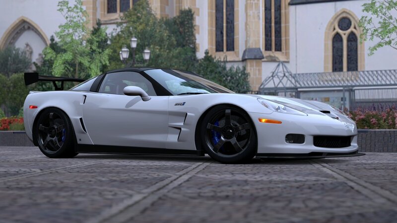 White Corvette Zr1 — Calm
