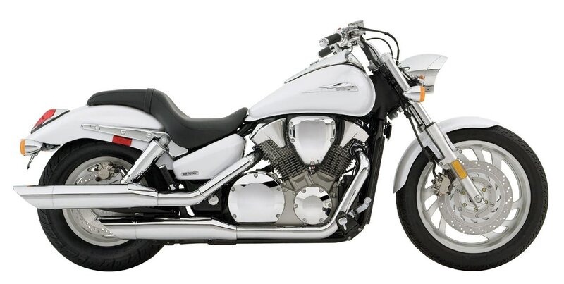 white cruiser motorcycle