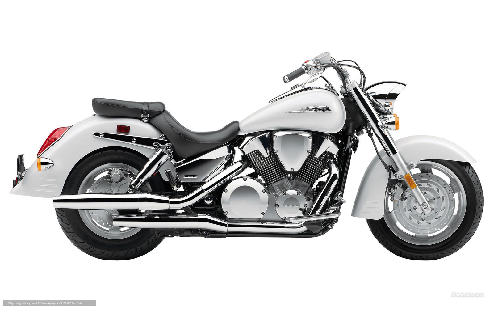 white cruiser motorcycle