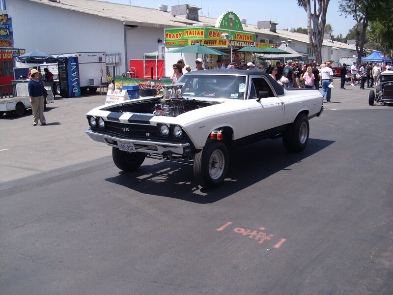 White Custom Pickup Truck — Outdoor, Afternoon, Photograph