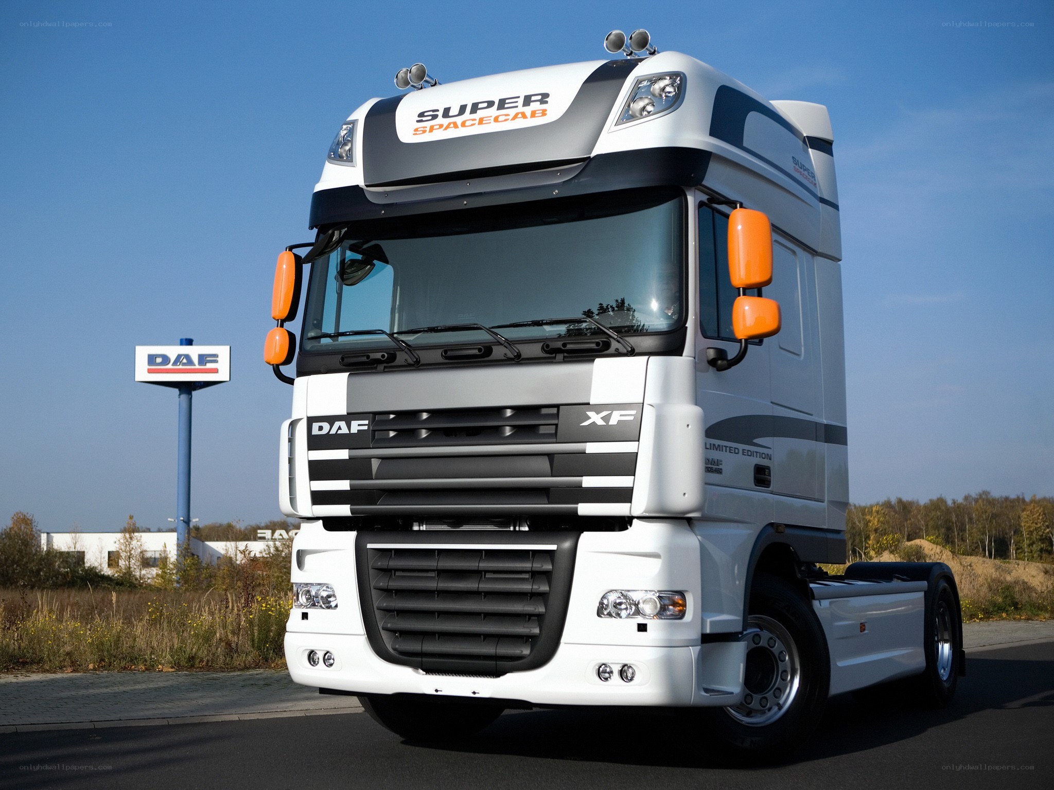 White DAF XF Super Spacecab truck