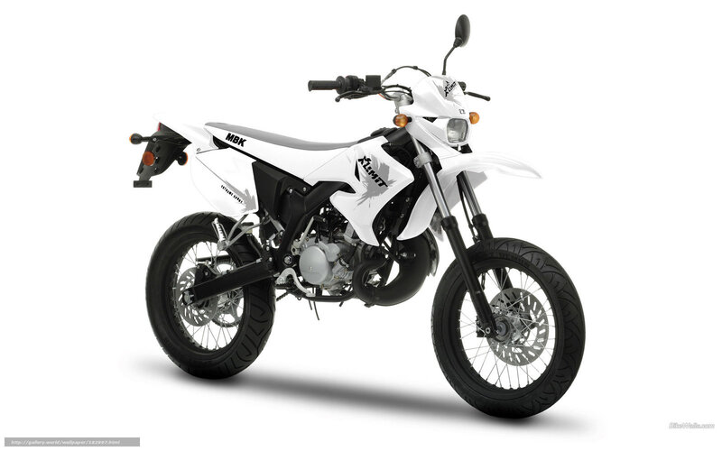 white dirt bike motorcycle
