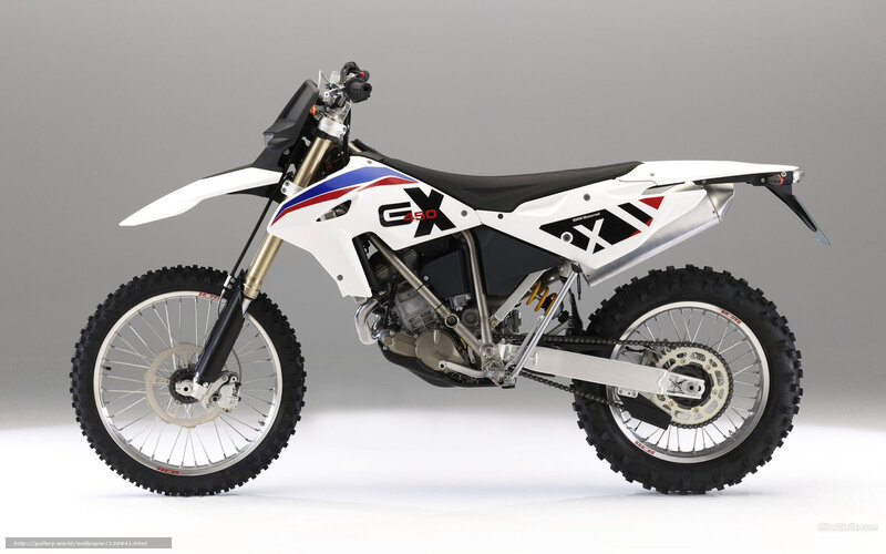 White Dirt Bike — Neutral