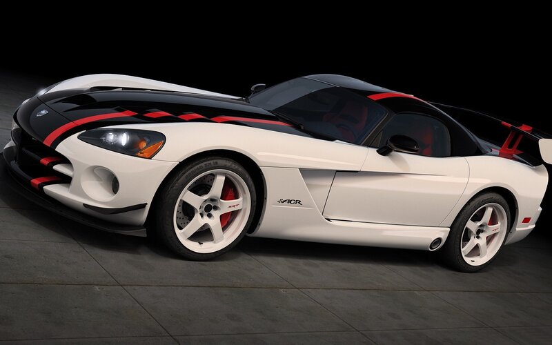 white dodge viper acr