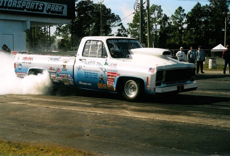 White Drag Truck