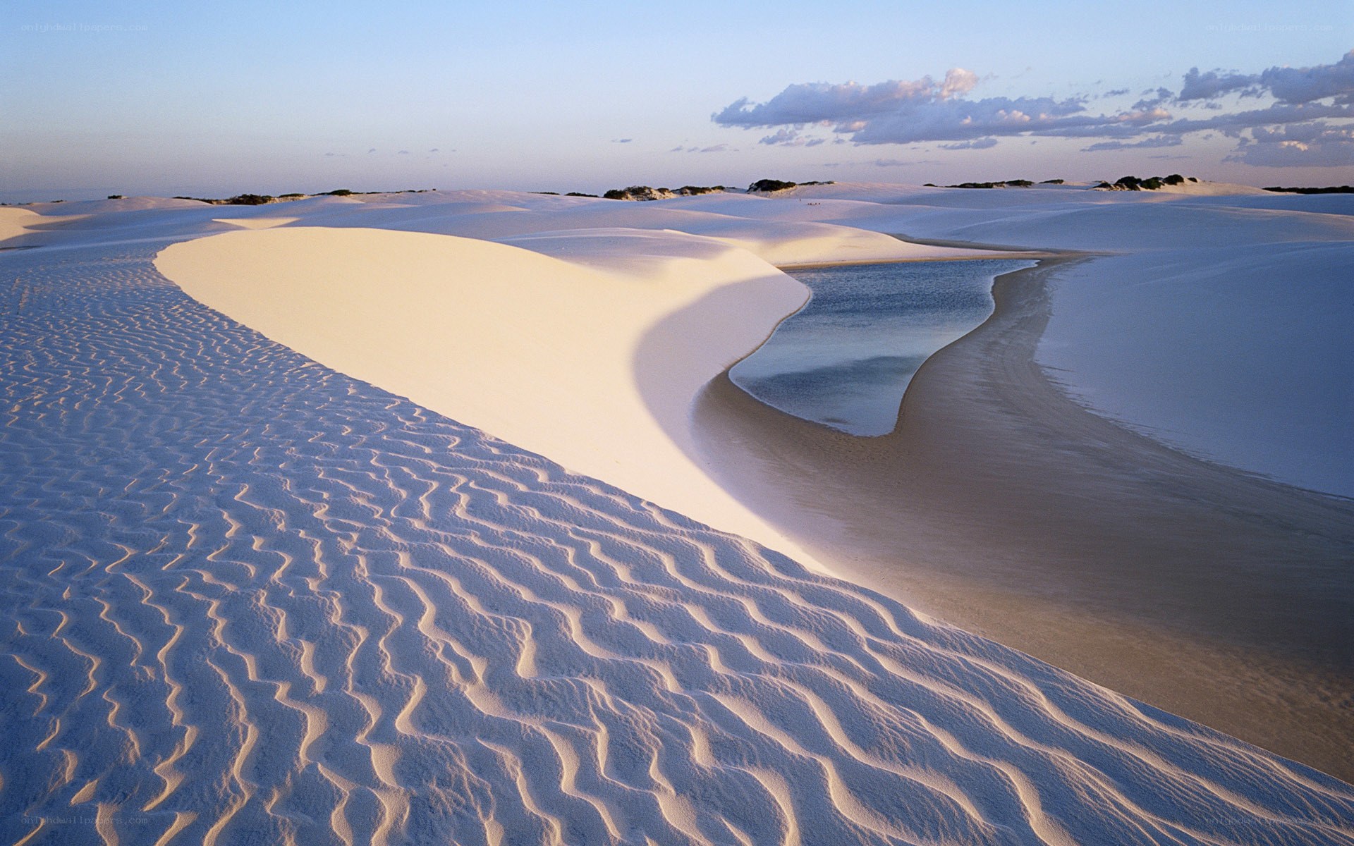 White dunes with a lagoon