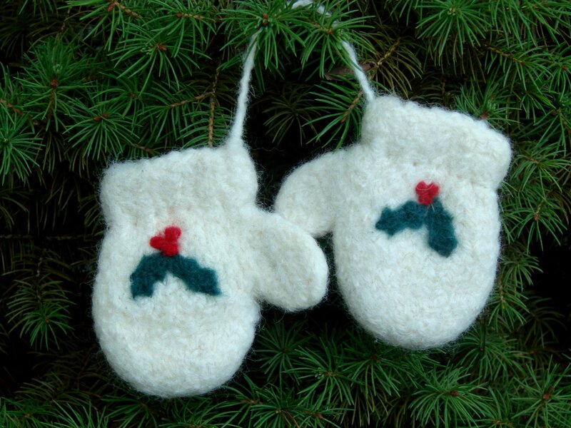 White Felt Mittens