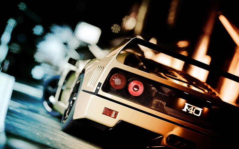 White Ferrari F40 — Dynamic, Night