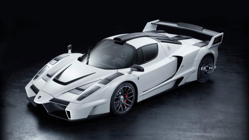 white ferrari fxx k supercar
