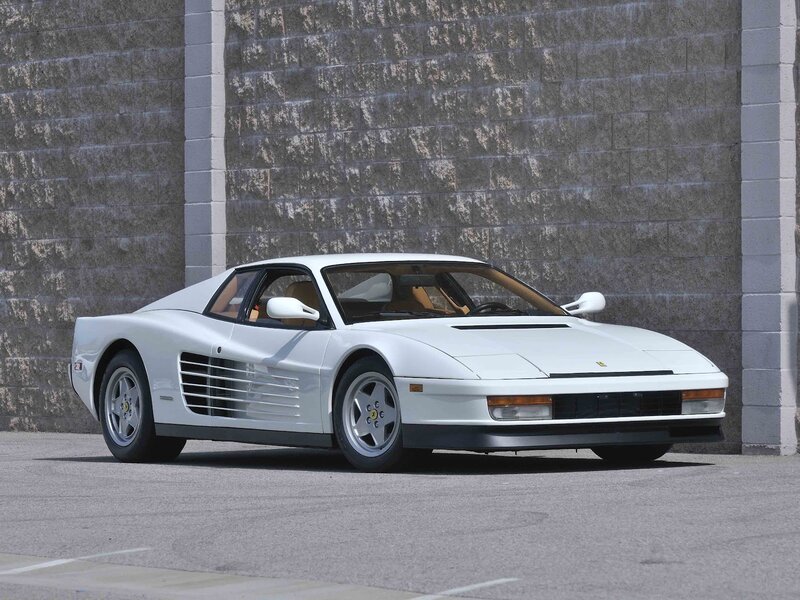 White Ferrari Testarossa — Neutral