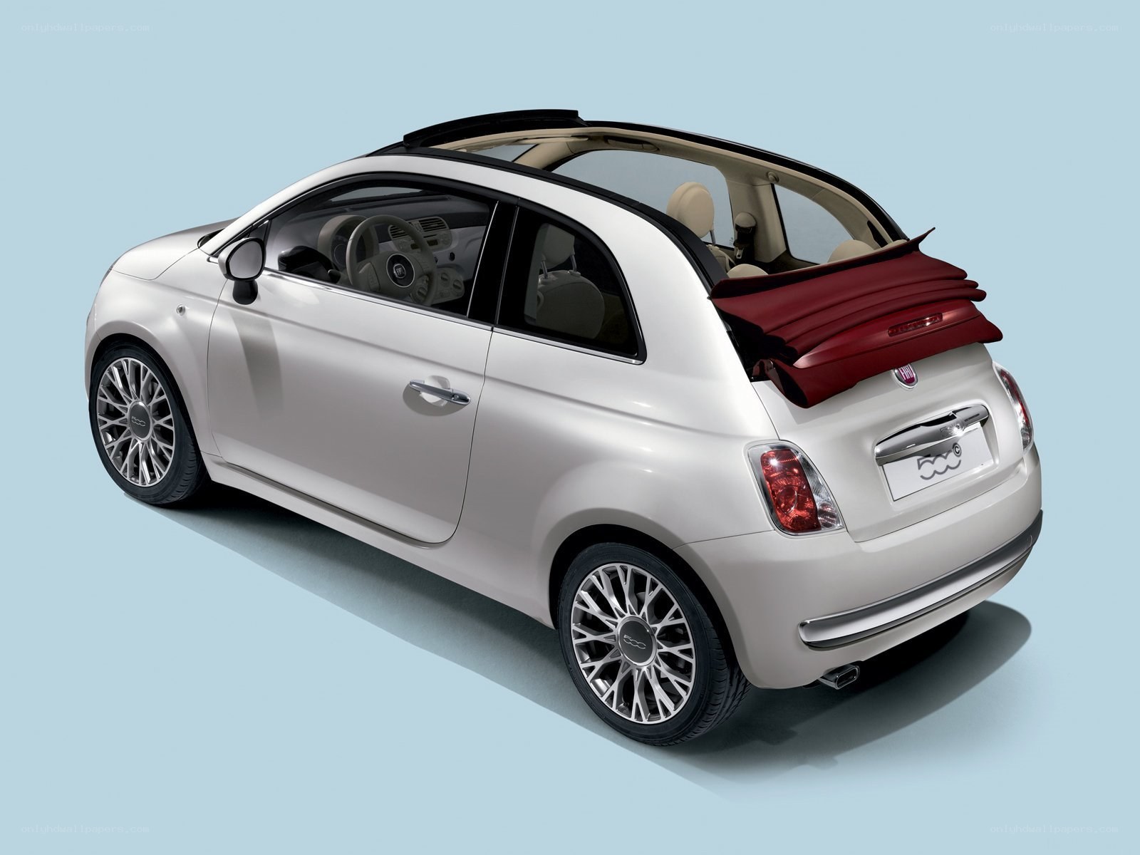 White Fiat 500 Cabriolet