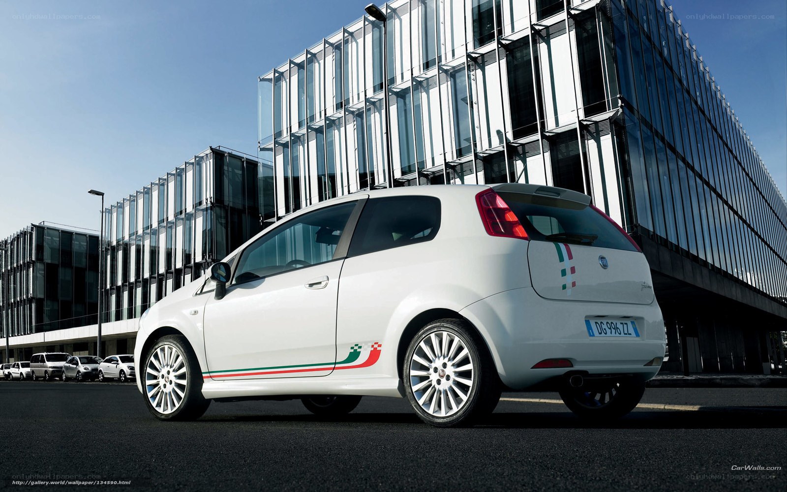 White Fiat 500 with Italian flag stripes