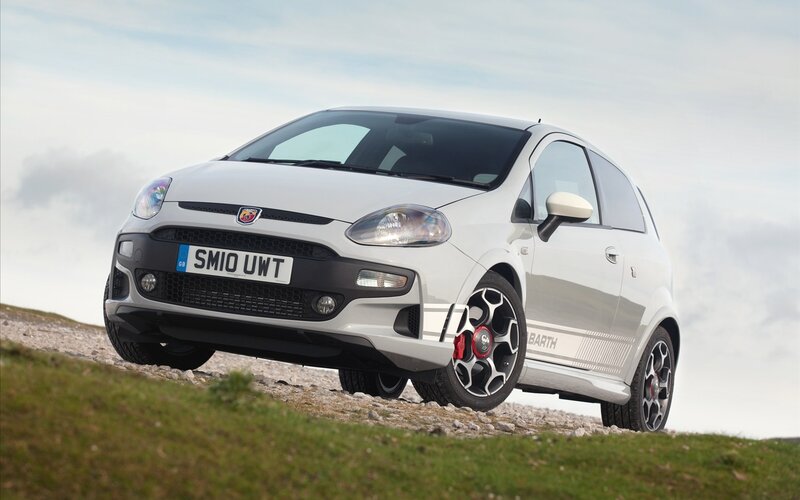 white fiat punto abarth