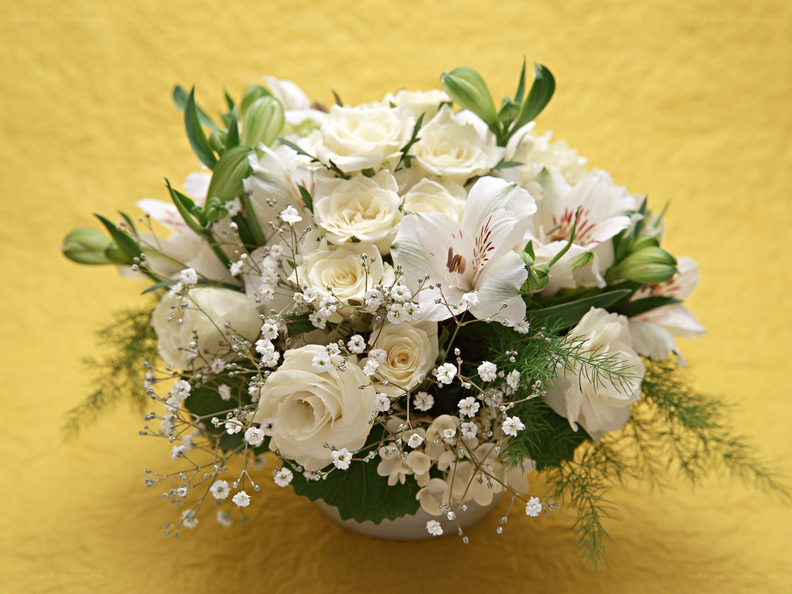 white flower bouquet