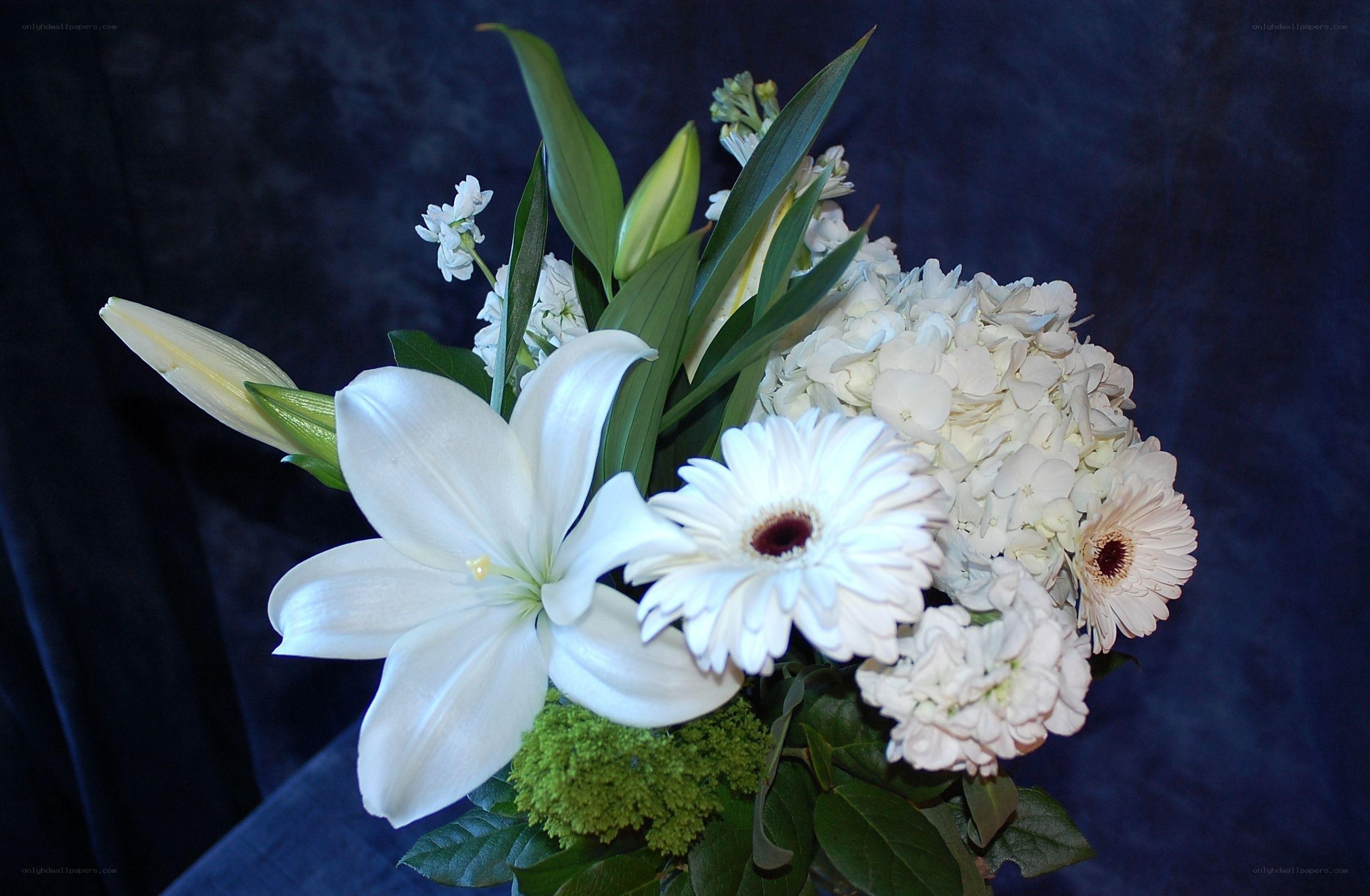 white flower bouquet