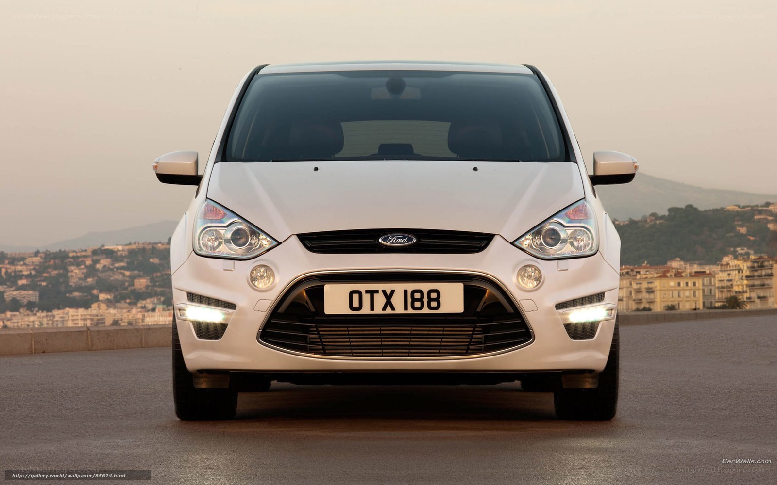white ford c-max