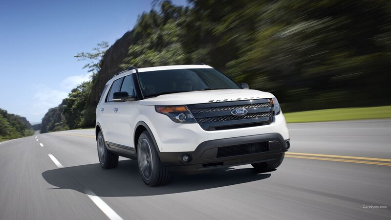 White Ford Explorer — Dynamic, Afternoon, Photograph