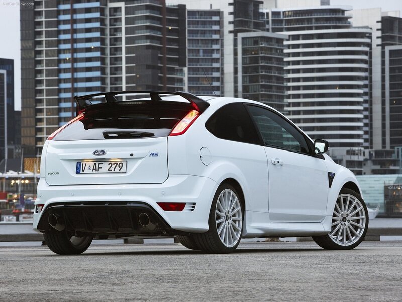 White Ford Focus RS car