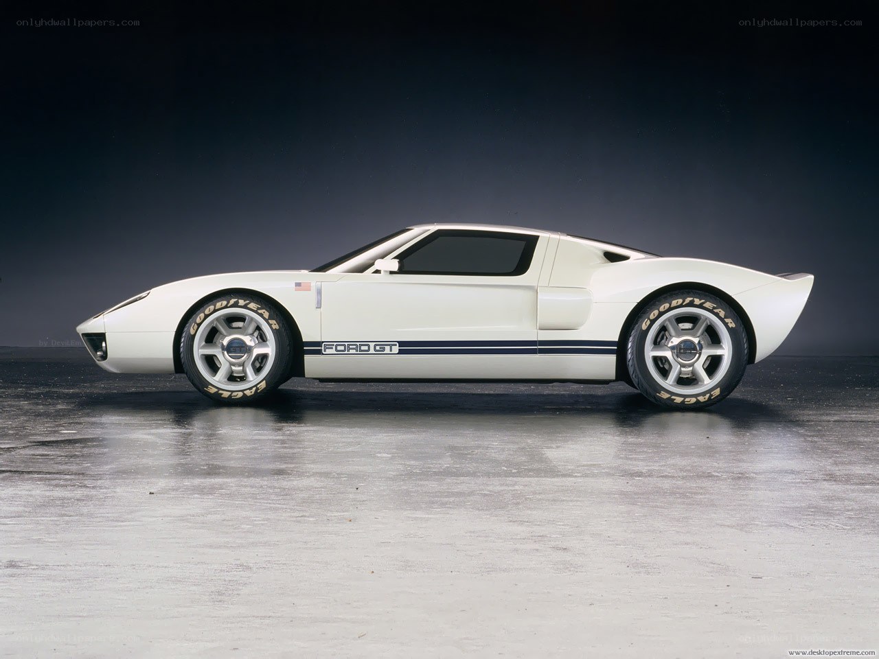 White Ford GT concept car